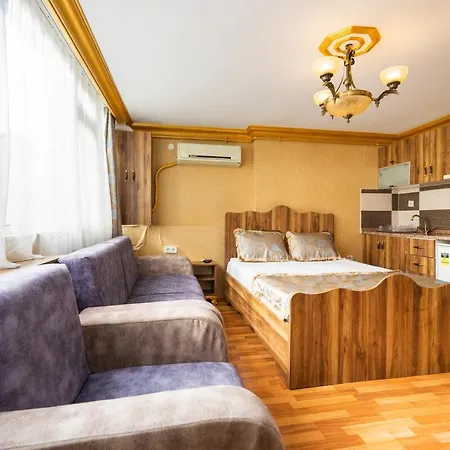 Kervanchi Apartmanhotel 4*