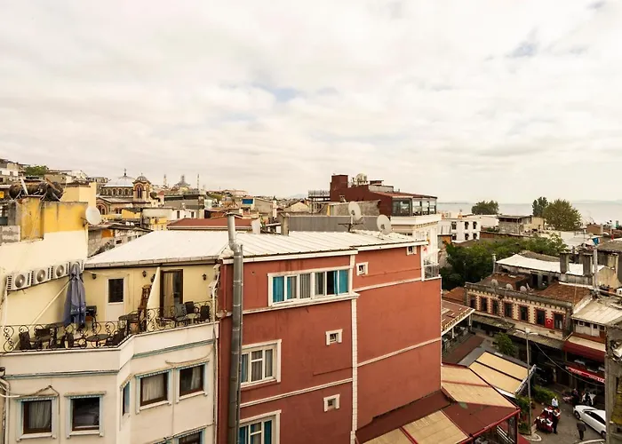 Kervanchi Apartahotel 4*